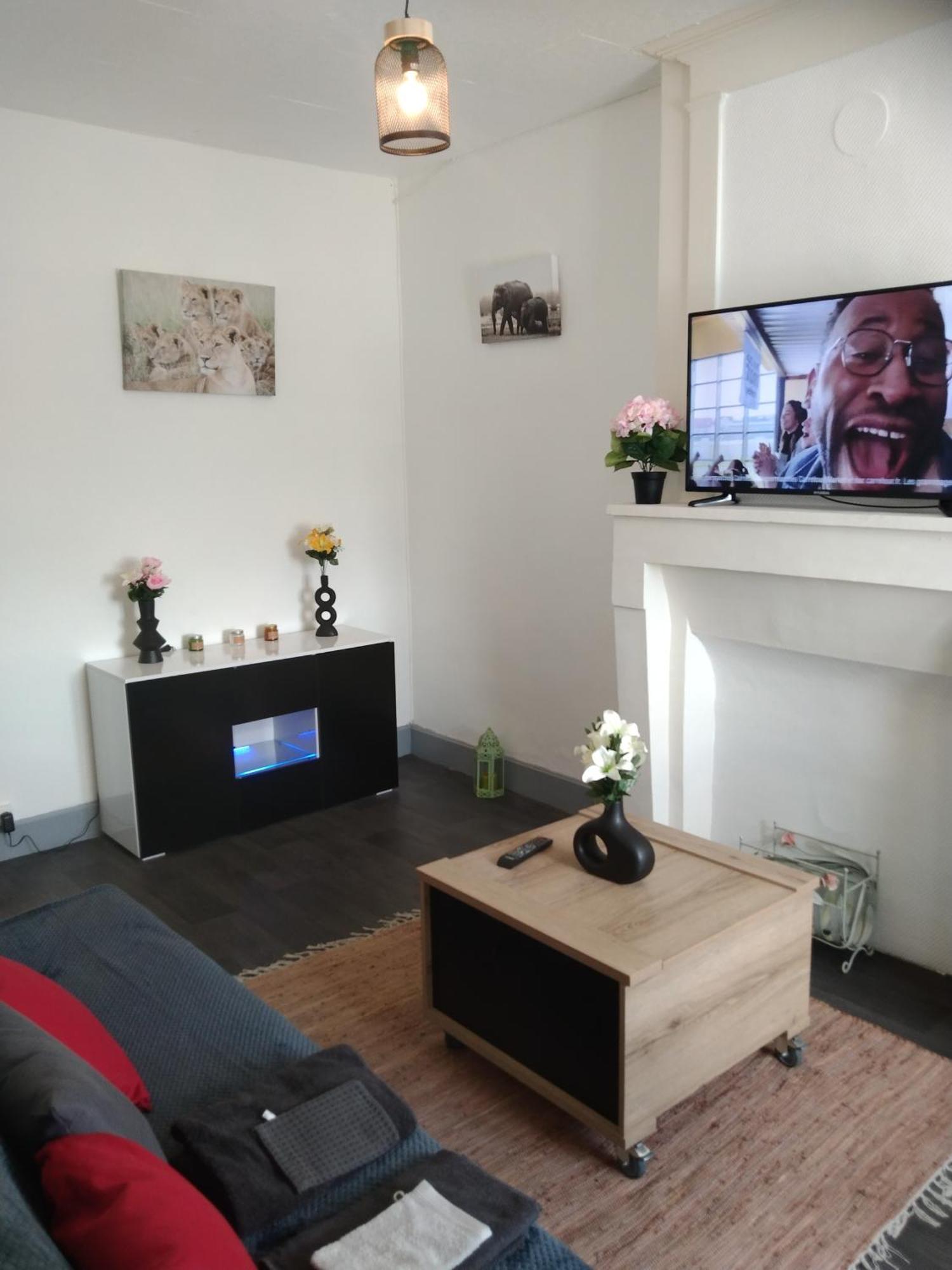 Saturne Apartment Fourchambault Екстериор снимка
